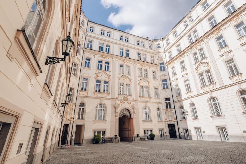 Magnificent Historical Penthouse In The Heart Of Prague Apartment Luaran gambar