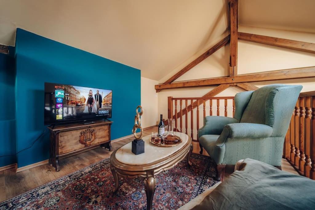 Magnificent Historical Penthouse In The Heart Of Prague Apartment Luaran gambar